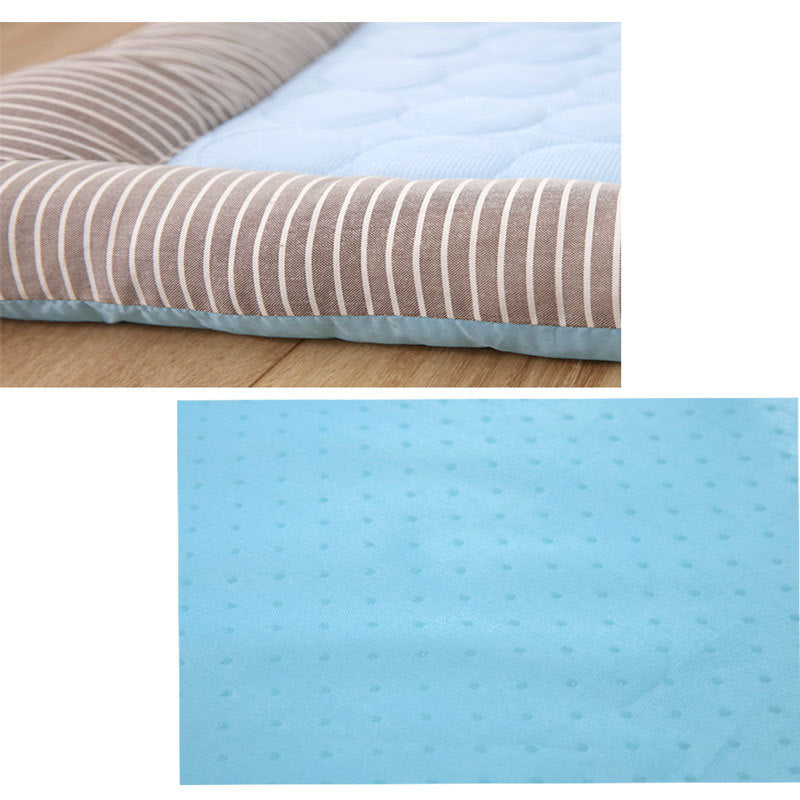 🐾 Pet Cooling Pad Bed – Blue & Red (S/M/L)