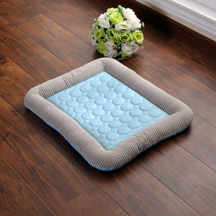 🐾 Pet Cooling Pad Bed – Blue & Red (S/M/L)